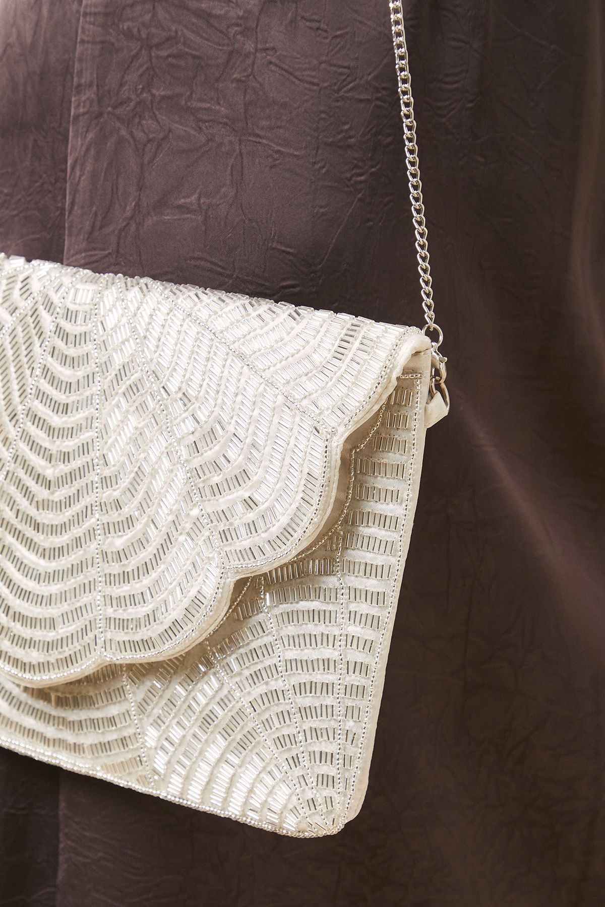 Dorothy Perkins Beaded Scallop Clutch With Detachable Strap Silver image 3