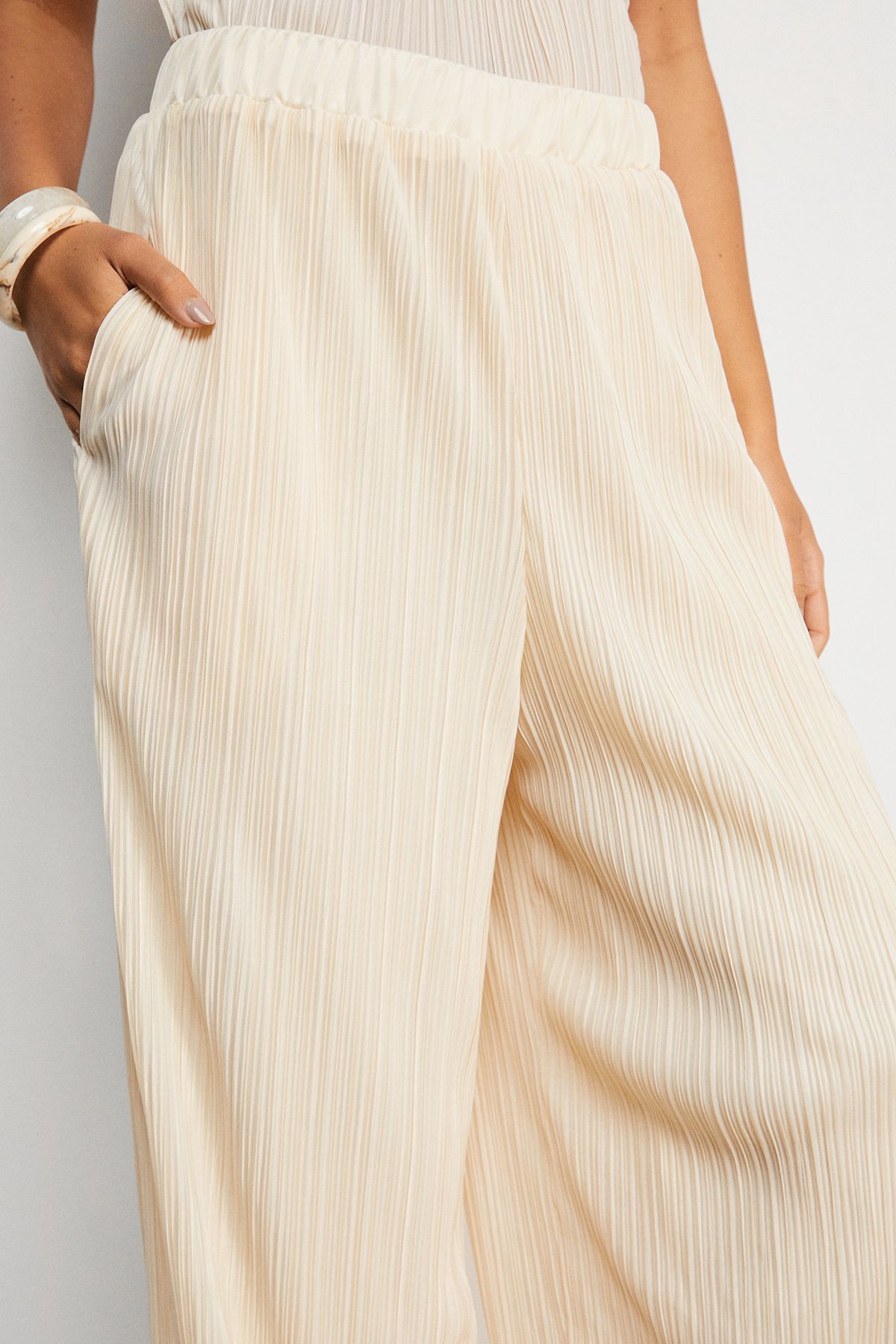 Warehouse Plisse High Waisted Wide Leg Trousers Cream image 4