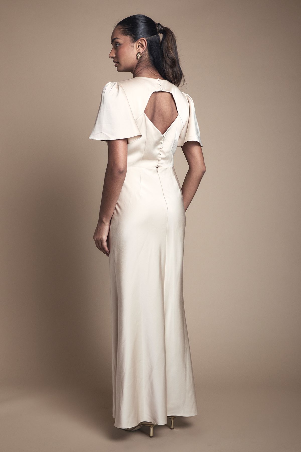 Oasis Deep V Fluted Sleeve Maxi Bridesmaid Dress Champagne image 3