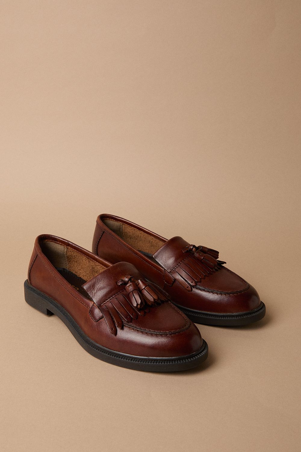 Oasis Brighton Real Leather Tassel Loafers Tan image 2