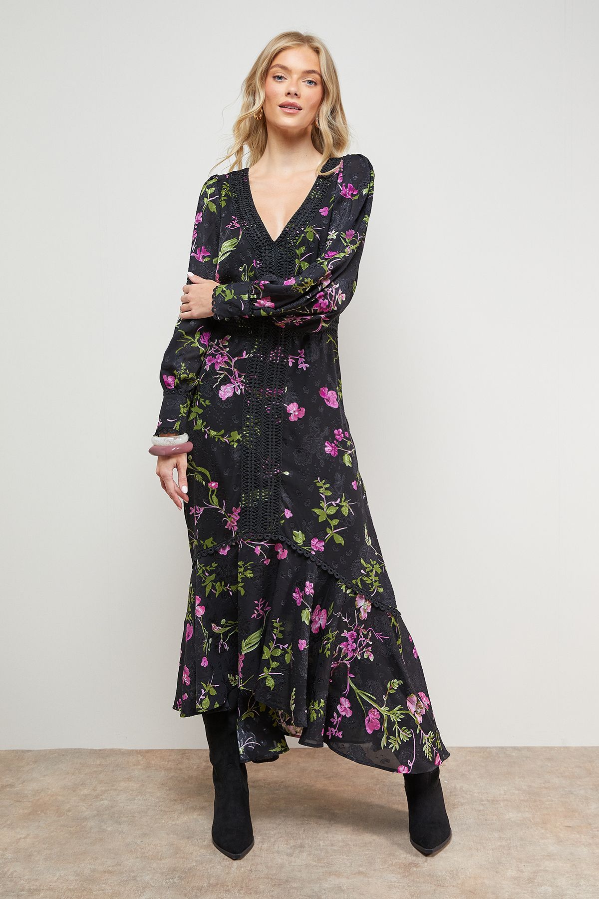 Oasis Printed Lace Trim Detail High Low Hem Midi Dress Black image 1