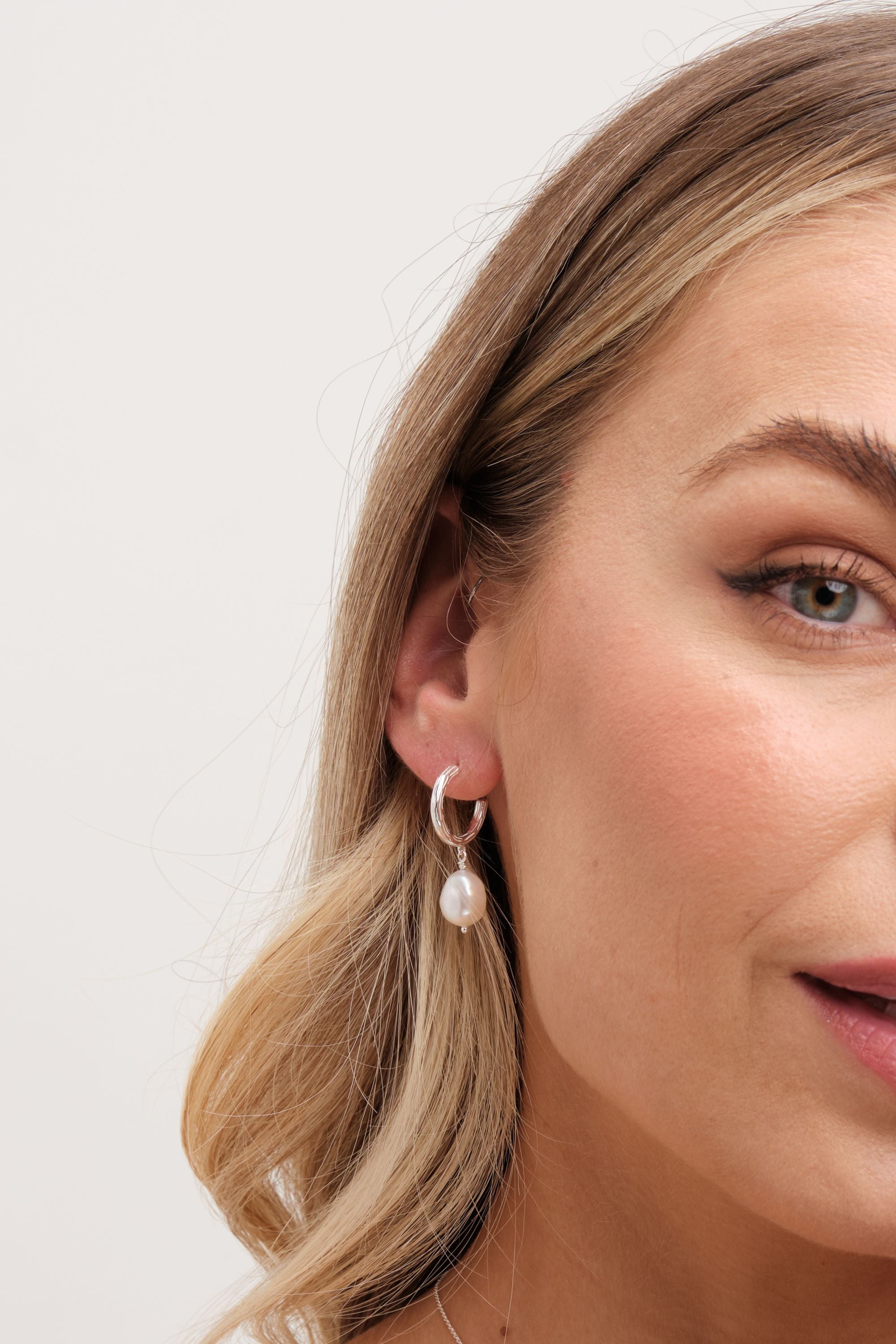 Simply Silver Sterling Silver 925 Polished Textured and Pearl Hoop Earrings image 2