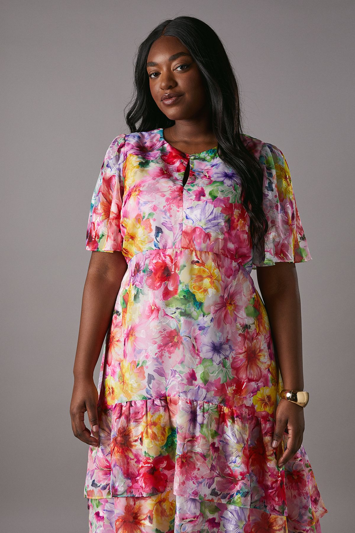 Coast Plus Hydrangea Print Tiered Midi Dress Pink image 3