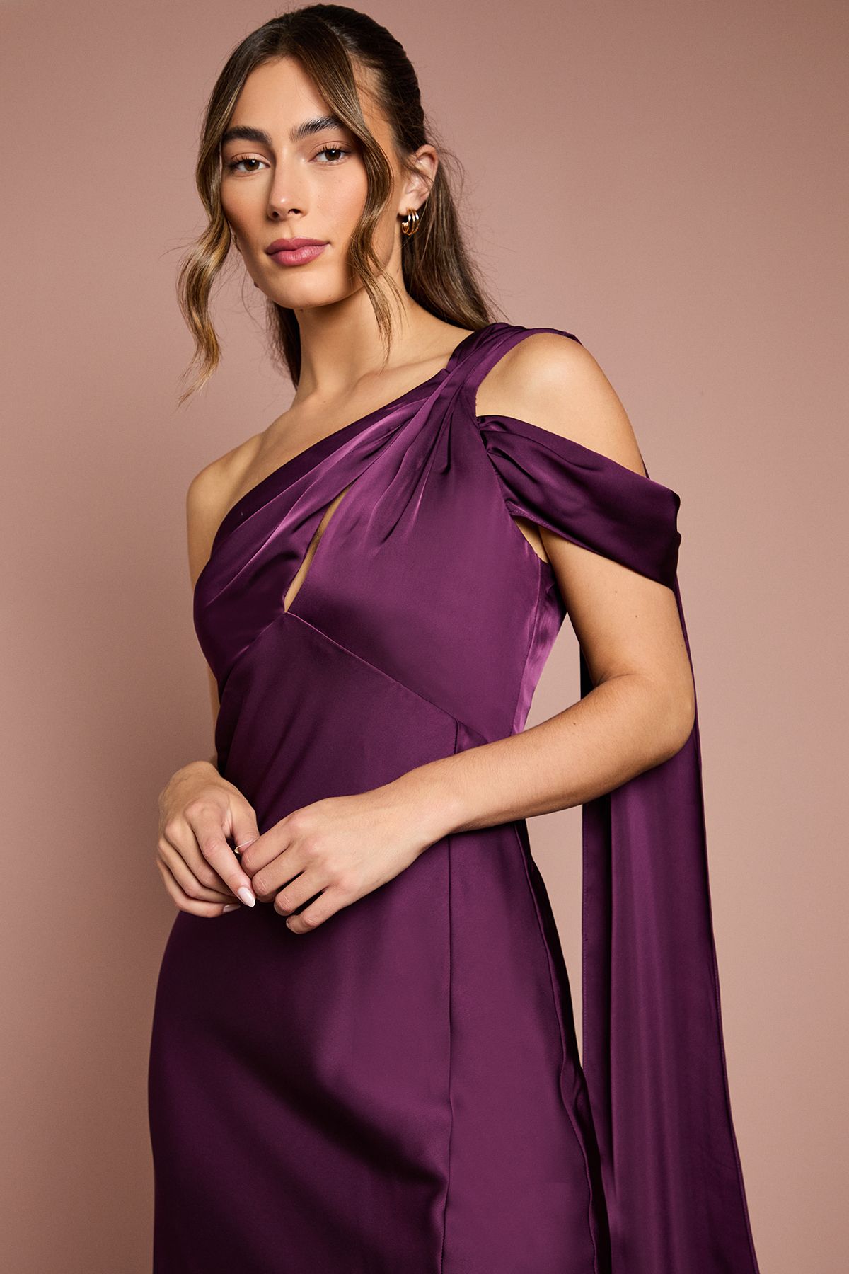 Coast Satin One Shoulder Fishtail Maxi Bridesmaid Dress with Drape Detail Grape image 2