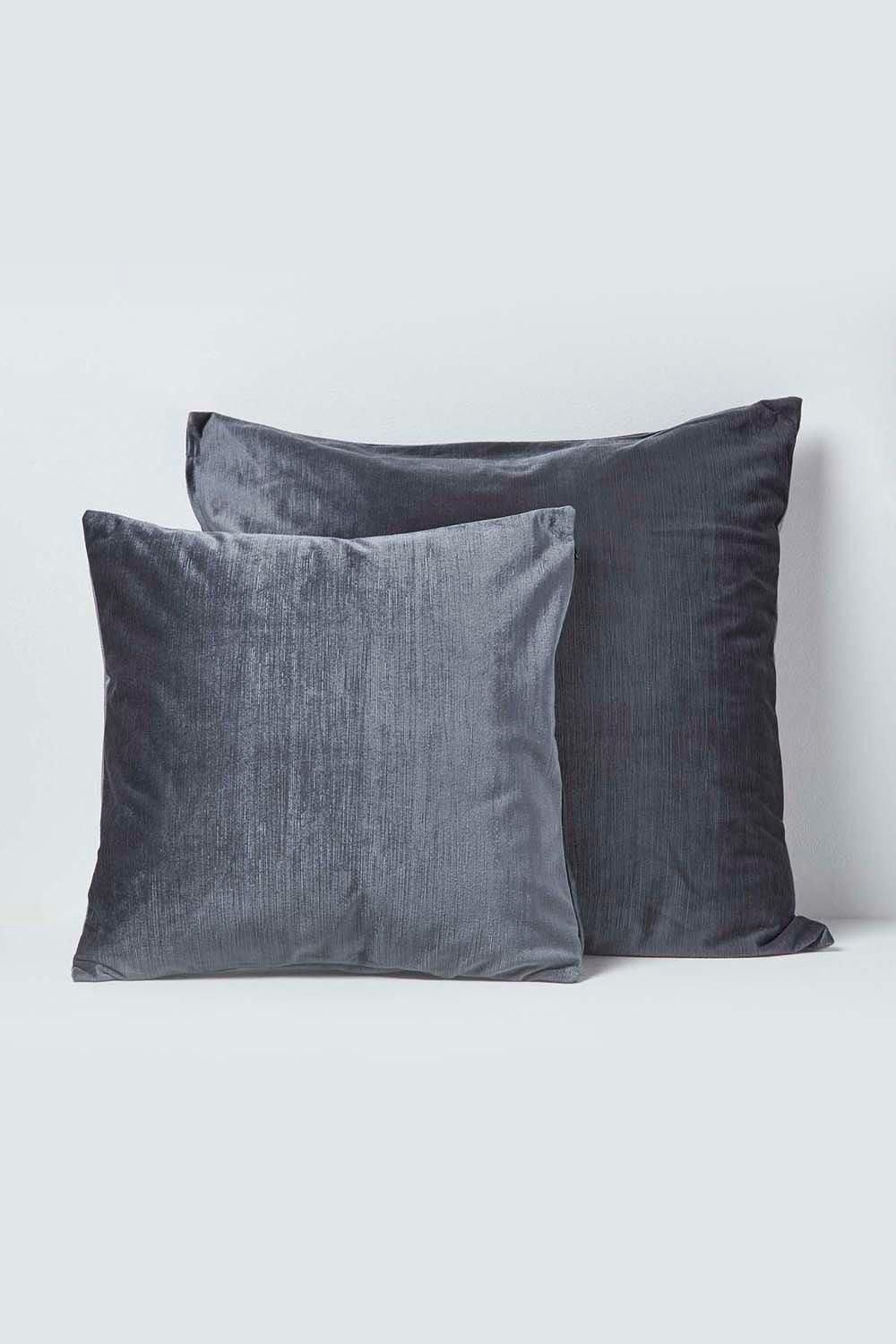 Homescapes Luxury Velvet Cushion Cover image 5