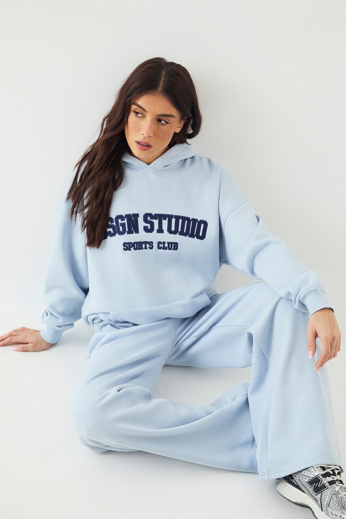DSGN Studio DSGN Studio Applique Oversized Hoodie Light Blue