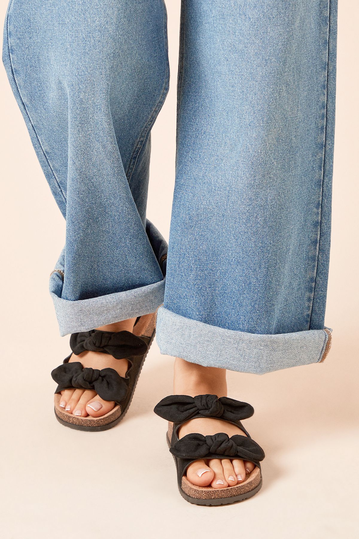 Dorothy Perkins Bryony Faux Suede Double Bow Footbed Sandals Natural Black image 3