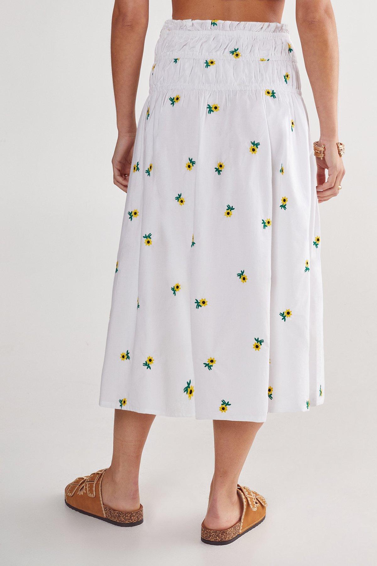 NastyGal Sunflower Embroidered Ruched Midi Skirt White image 4