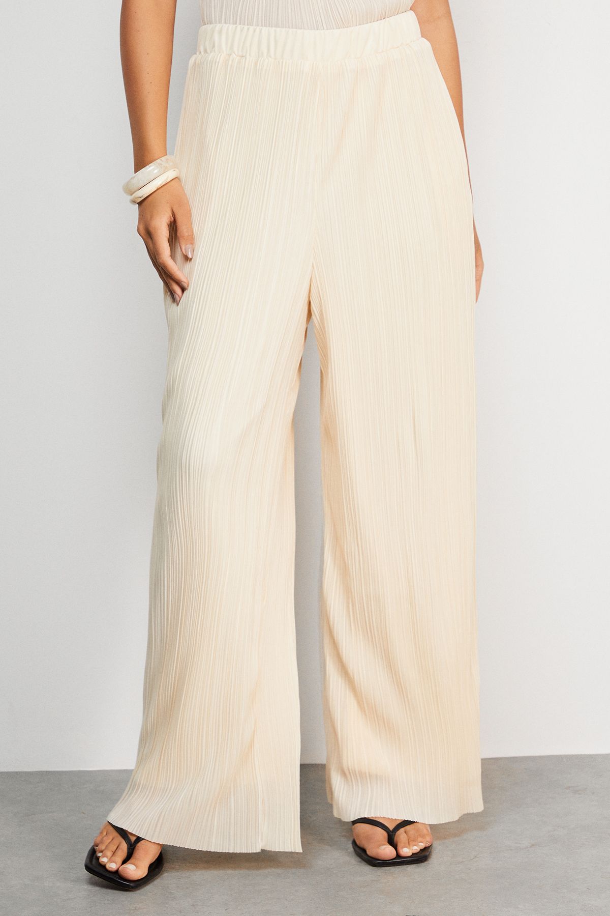Warehouse Plisse High Waisted Wide Leg Trousers Cream image 2
