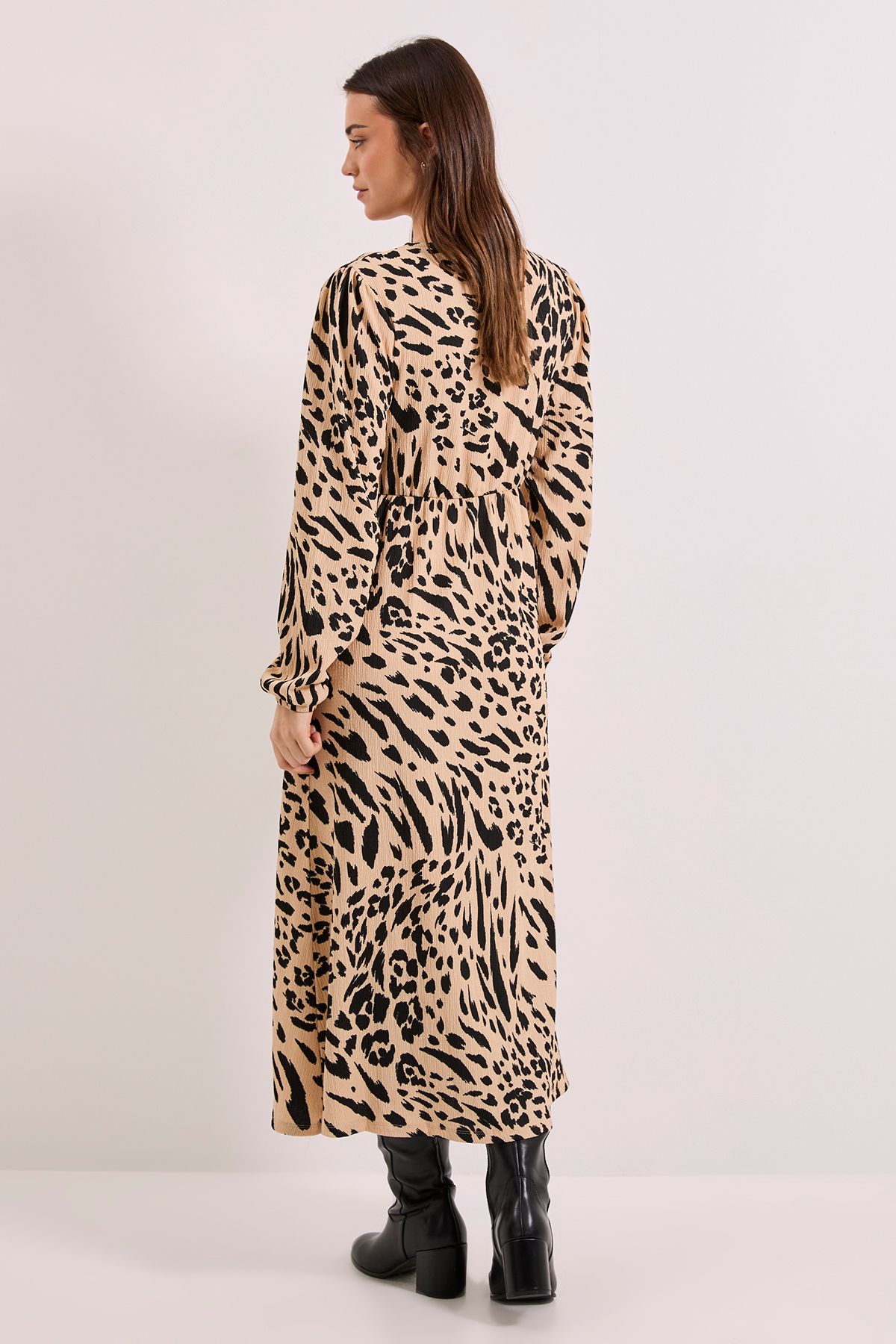 Dorothy Perkins Animal V Neck Empire Seam Blouson Sleeve Jersey Midi Dress Animal image 3