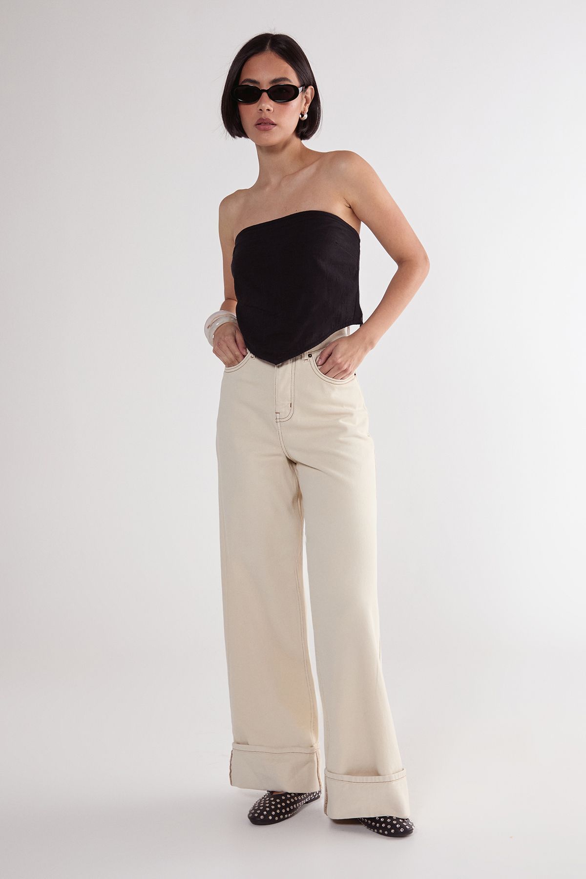 NastyGal Textured Casual Hanky Hem Tie Back Top Black image 3