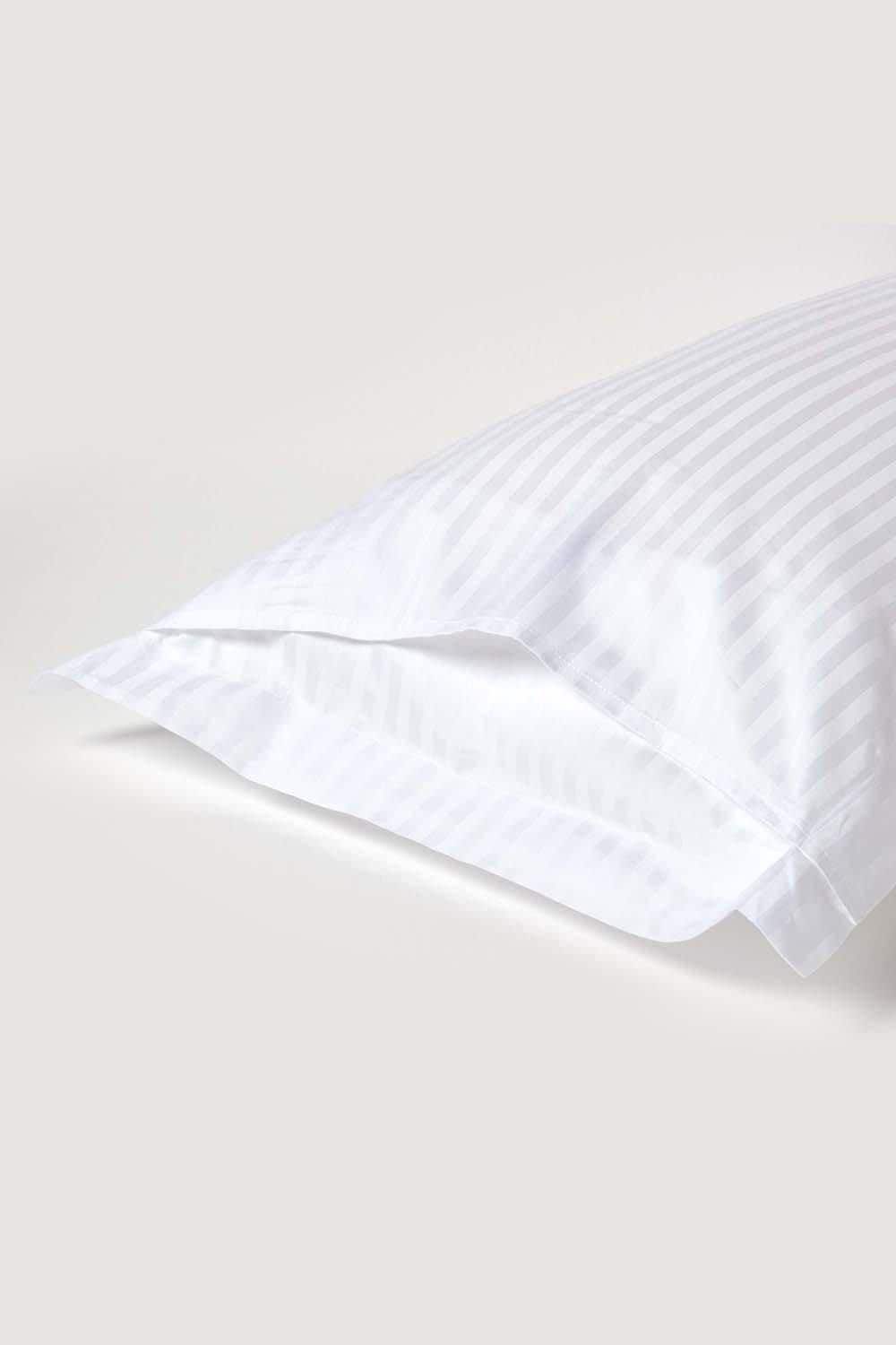 Homescapes Egyptian Cotton Ultrasoft King Size Oxford Pillowcase 330 TC image 3