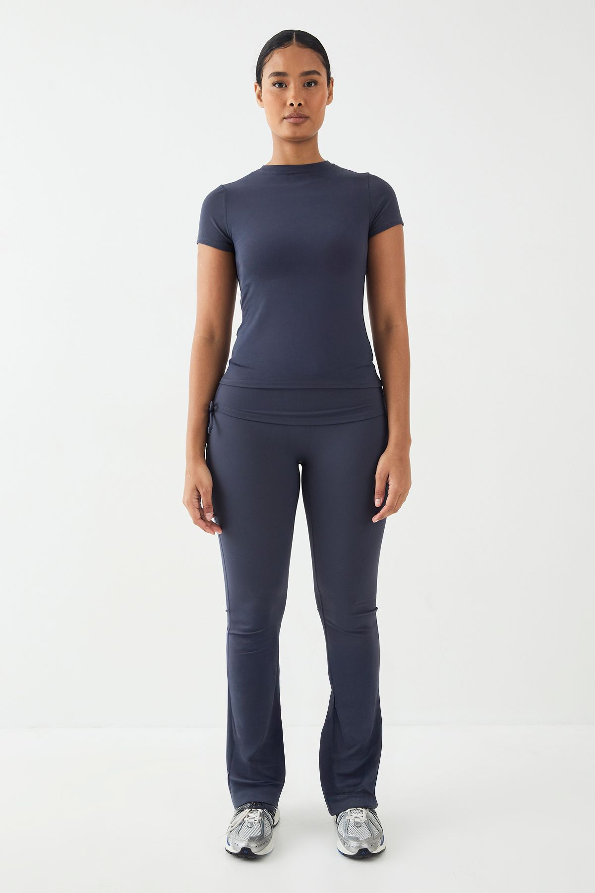 DSGN Studio DSGN Studio Ultra Sculpt Short Sleeve Top Midnight image 5