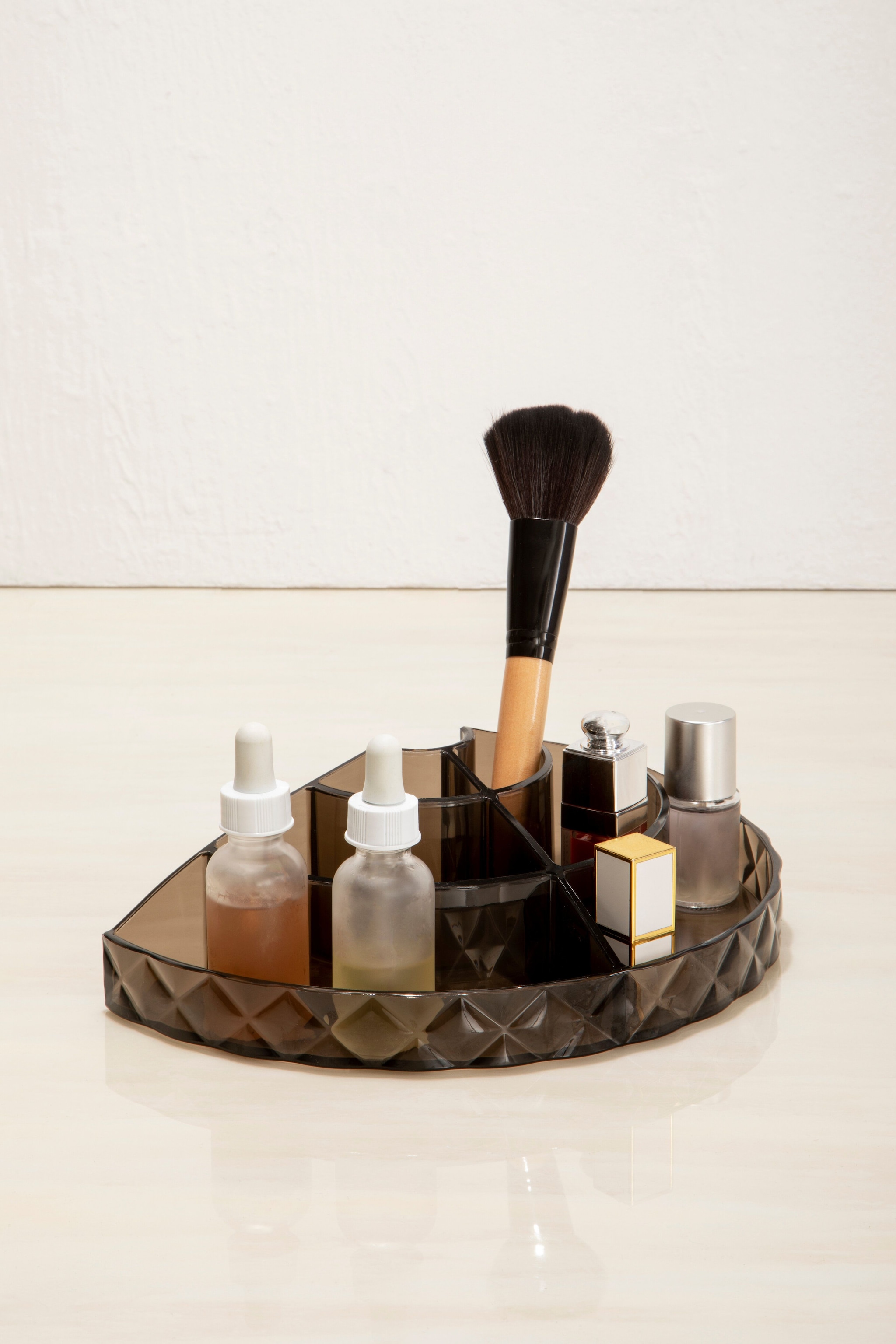 Orsina Beauty Semi Round Diamond Cosmetic Organiser image 3