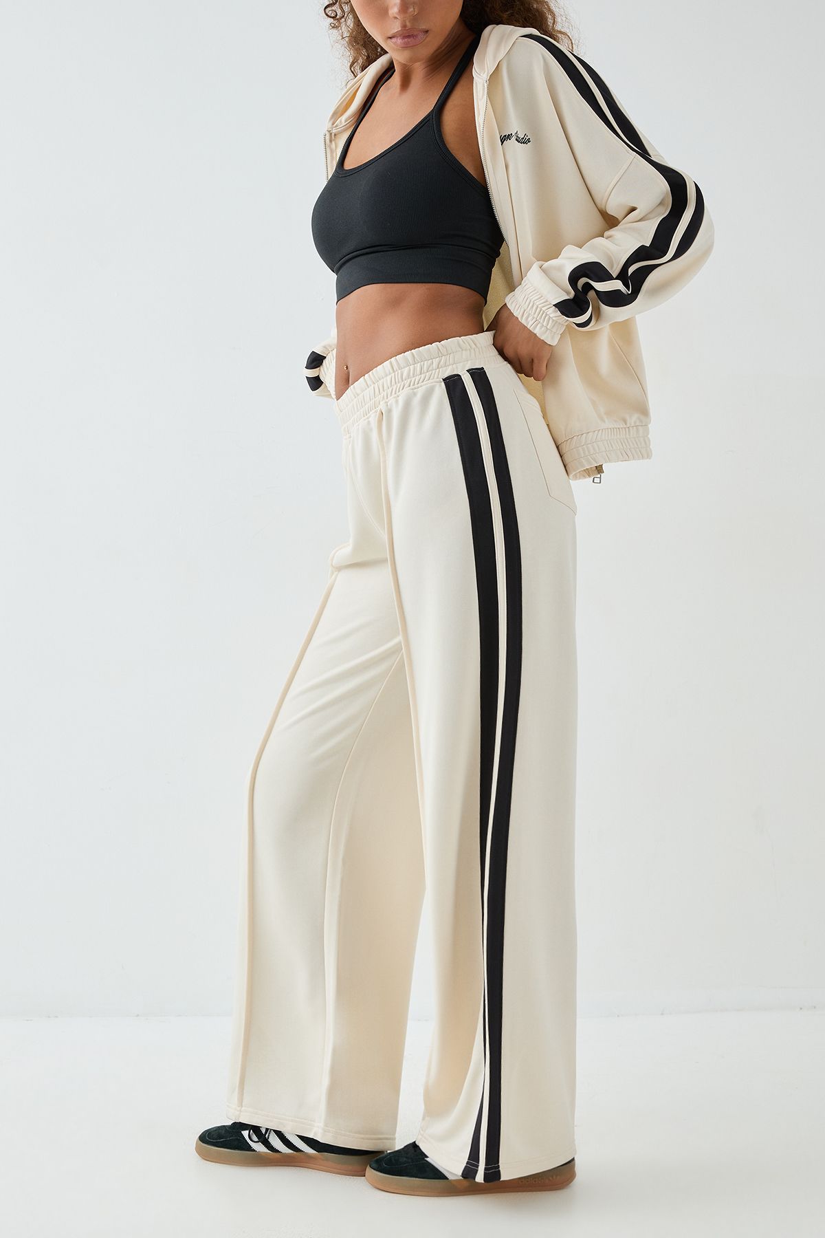 DSGN Studio DSGN Studio Tricot  Side Stipe Straight Leg Jogger Cream image 3