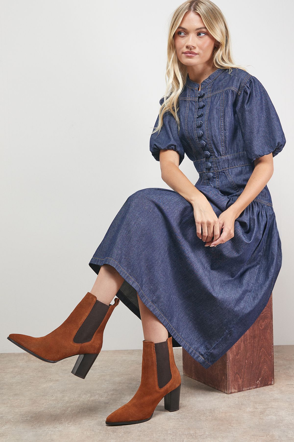 Oasis Moss Suede Chelsea High Block Heel Ankle Boots Tan image 2