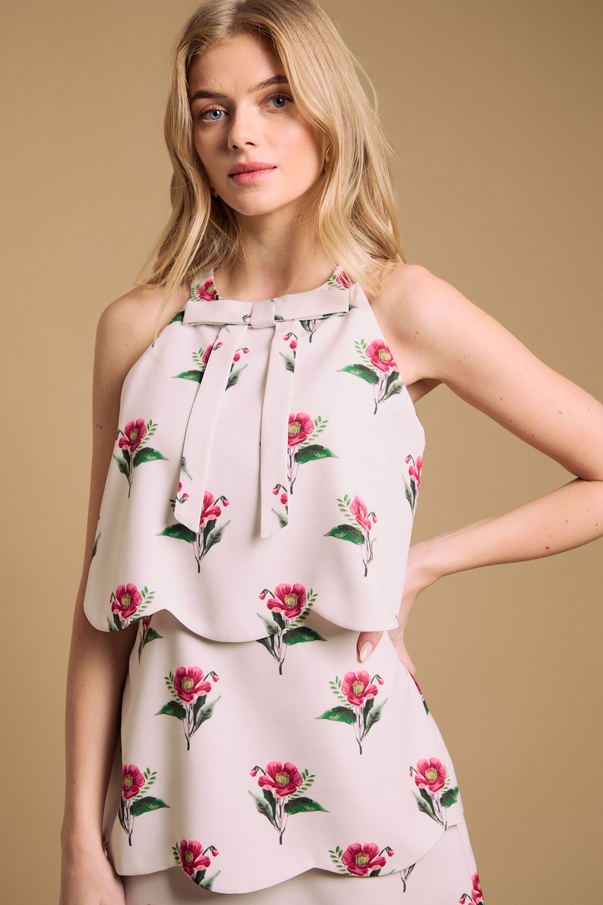 Oasis Scallop Tier Mini Halterneck Dress Ivory image 4