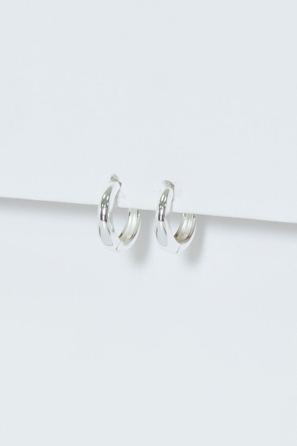 Simply Silver Sterling Silver 925 Polished Mini Hoop Earrings image 4