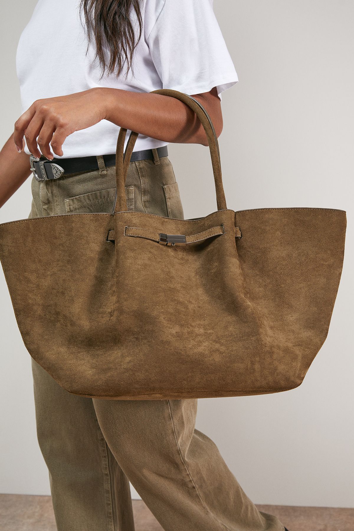 Oasis Topic Faux Suede Top Handle Tote Bag Olive image 2