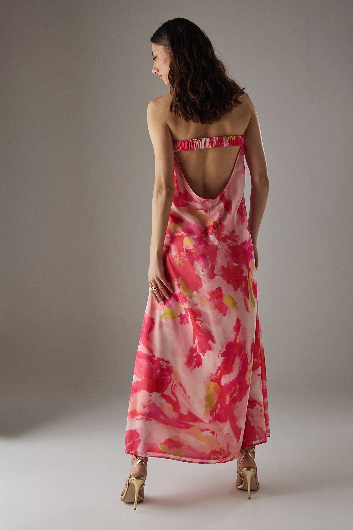 Warehouse Yoryu Chiffon Elasticated Back Bandeau Maxi Dress Floral image 4
