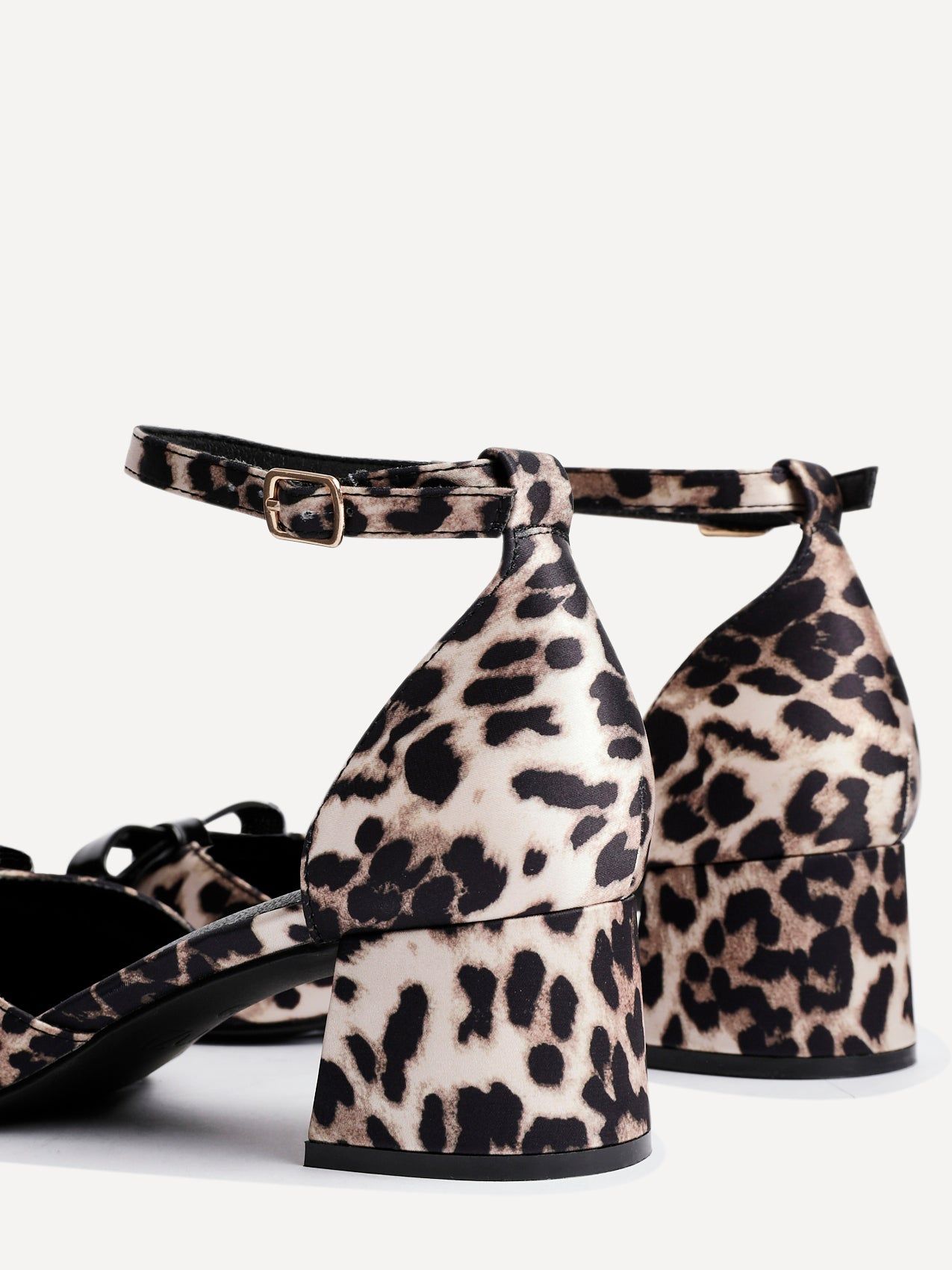 Linzi Orla Leopard Print Scuba Low Block Court Heel image 5