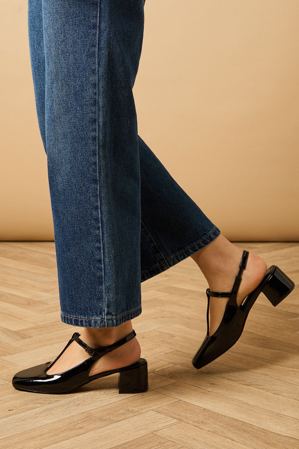 Oasis Florence Faux Patent Leather T-Bar Medium Block Heel Court Shoes True Black image 1