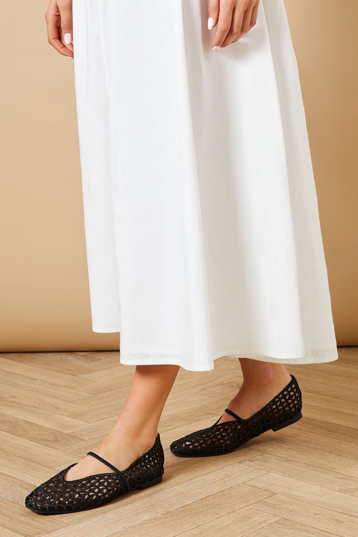 Oasis Lacey Open Weave Mary Jane Ballet Pumps Black image 3