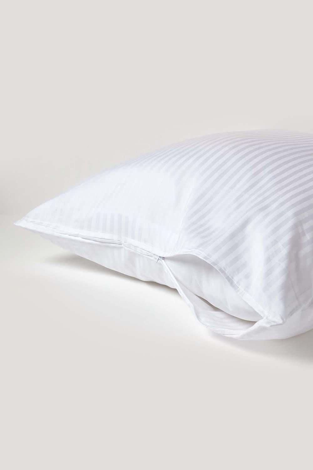 Homescapes Continental Egyptian Cotton Pillowcase 330 TC, 80 x 80 cm image 3