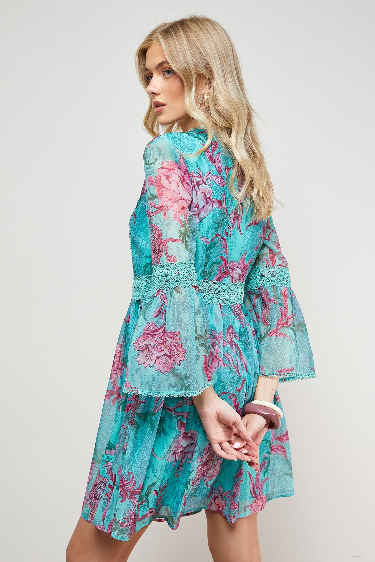 Oasis Lace Trim Fluted Sleeve Mini Prom Dress Floral image 4