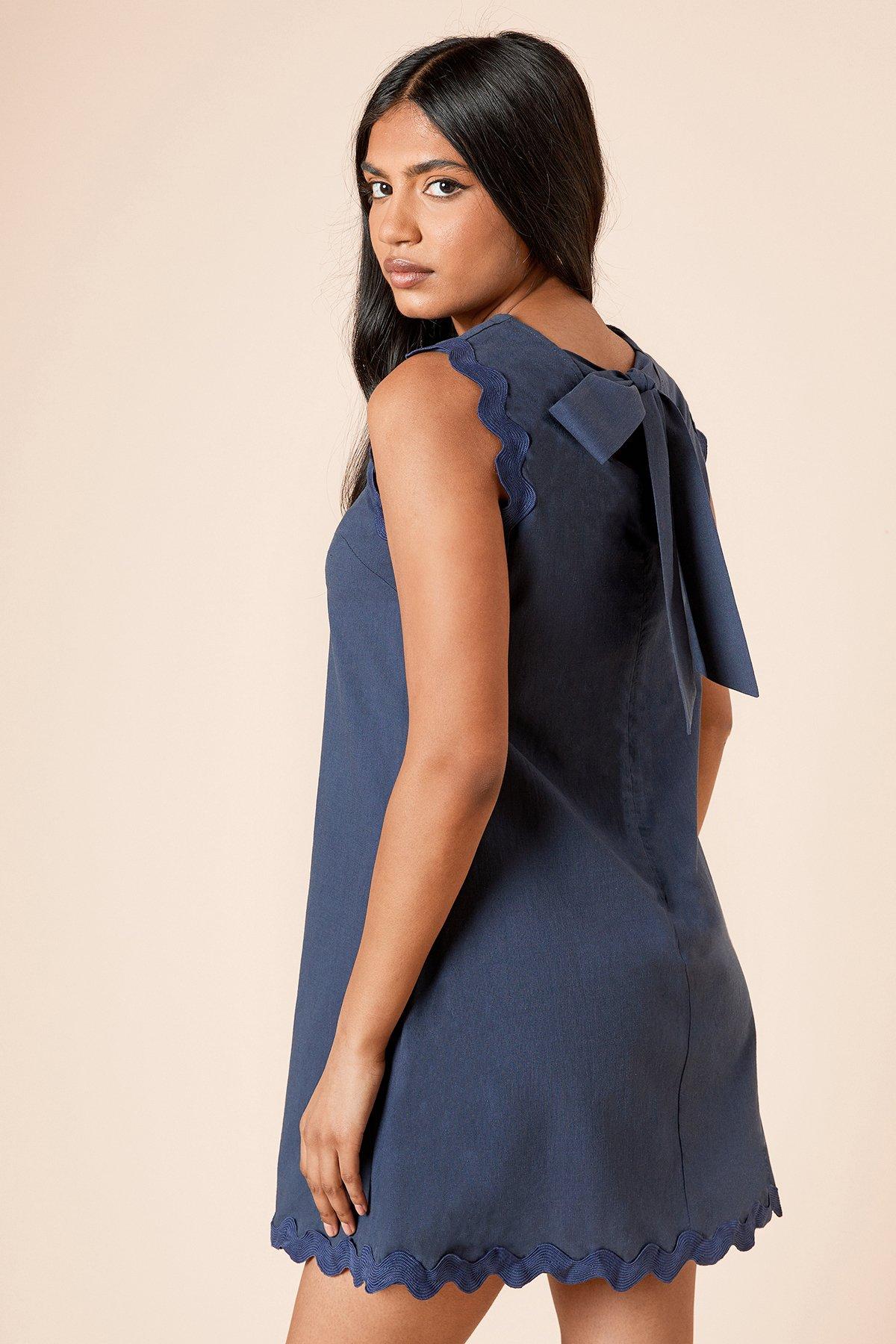 Dorothy Perkins Petite Viscose Cotton Trim Shift Dress Navy image 4