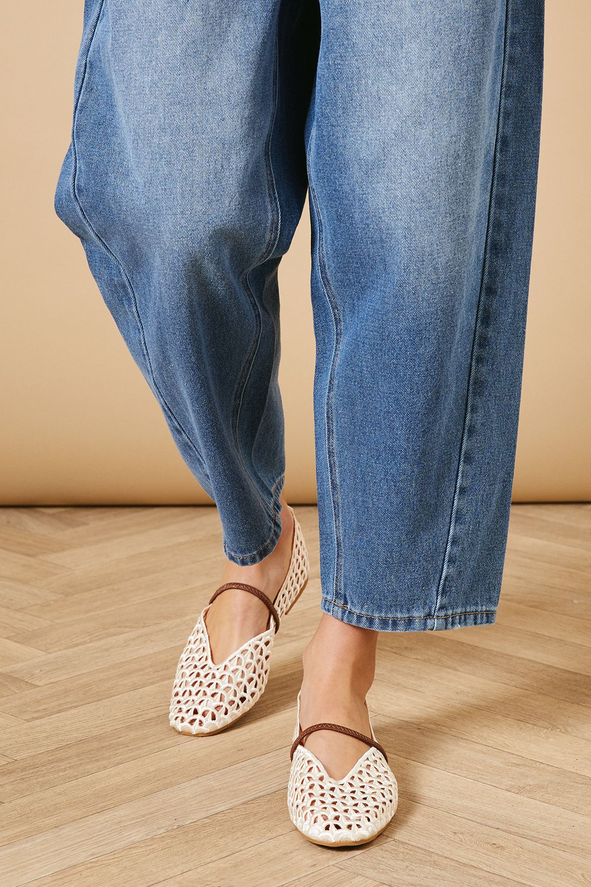 Oasis Lacey Open Weave Mary Jane Ballet Pumps Ivory image 2