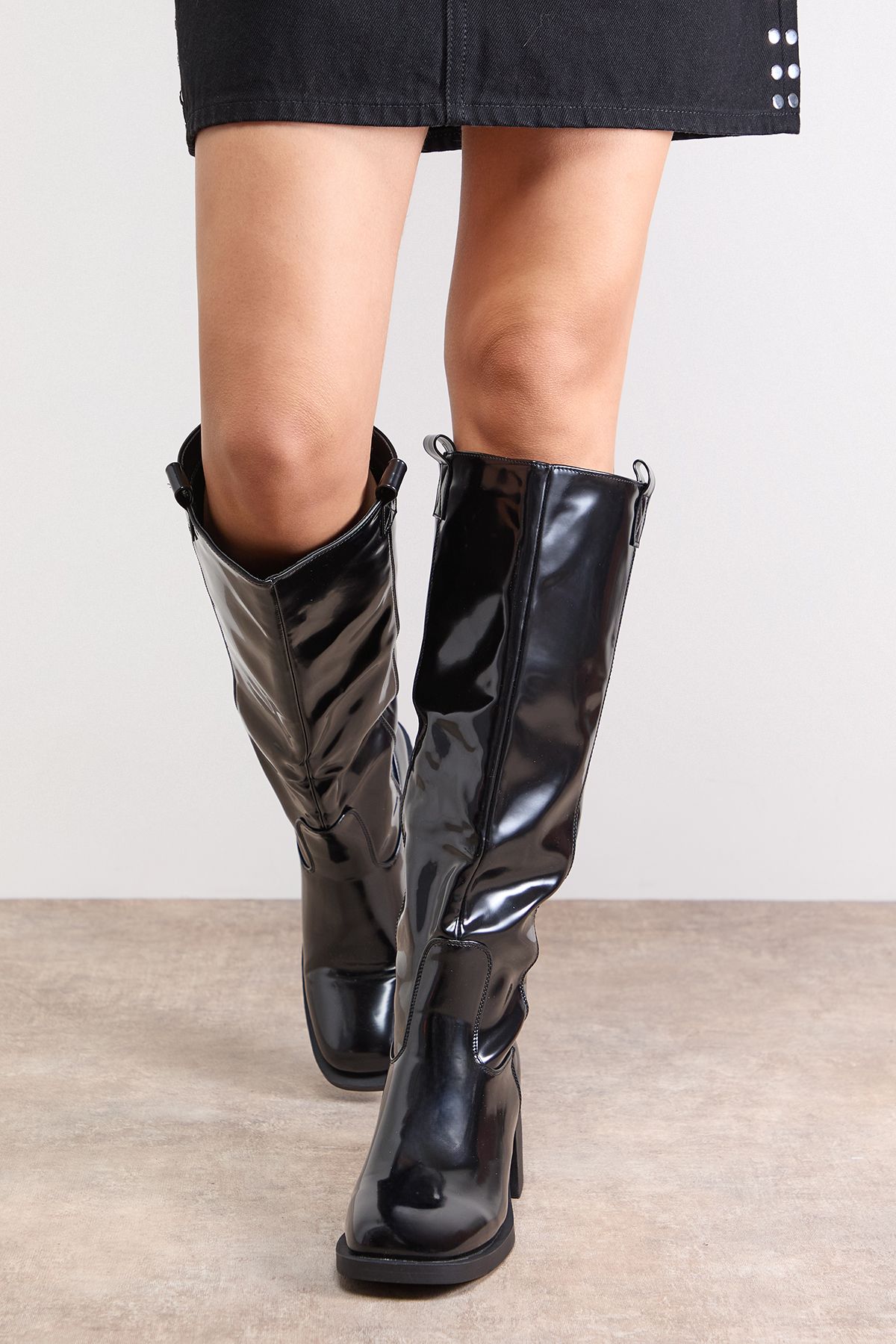 Oasis Luna High Shine Faux Leather Gaucho Knee Boots True Black image 3