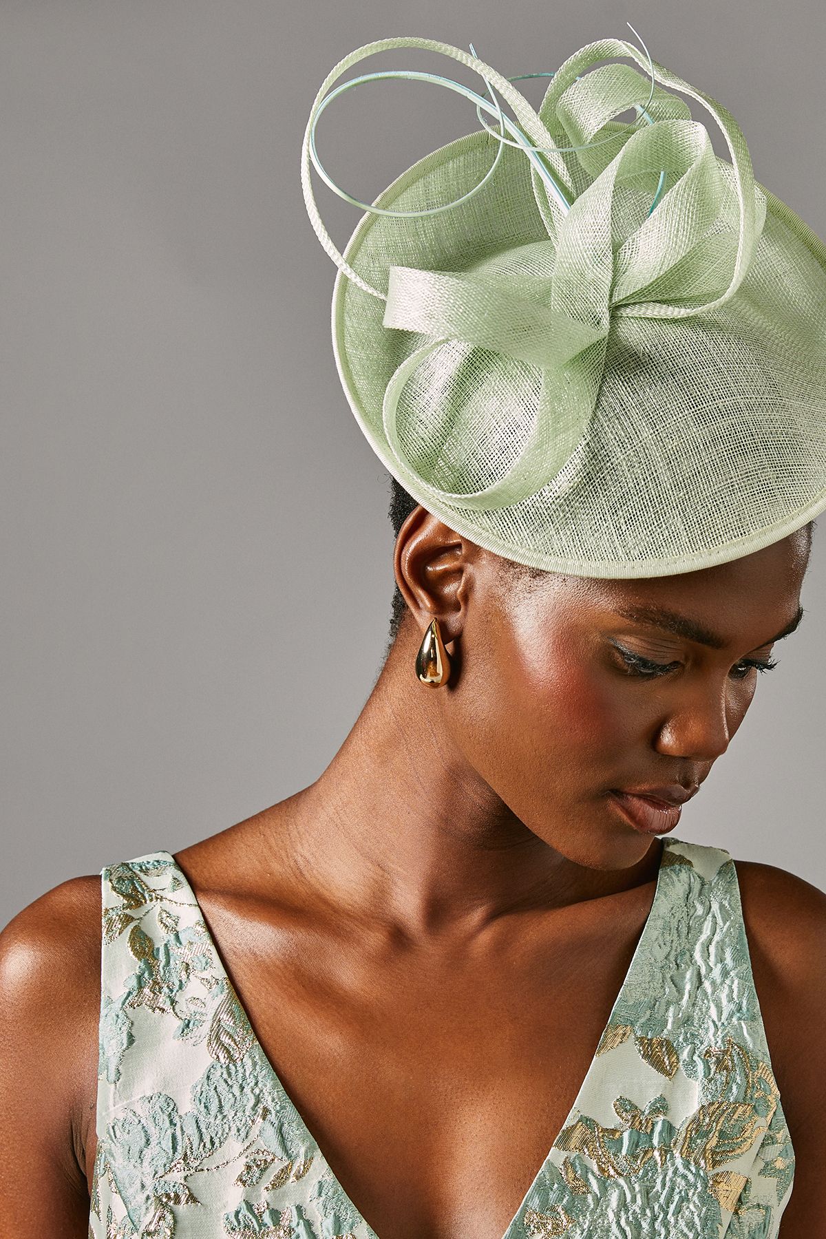 Coast Side Facing Structured Fascinator Sage image 2