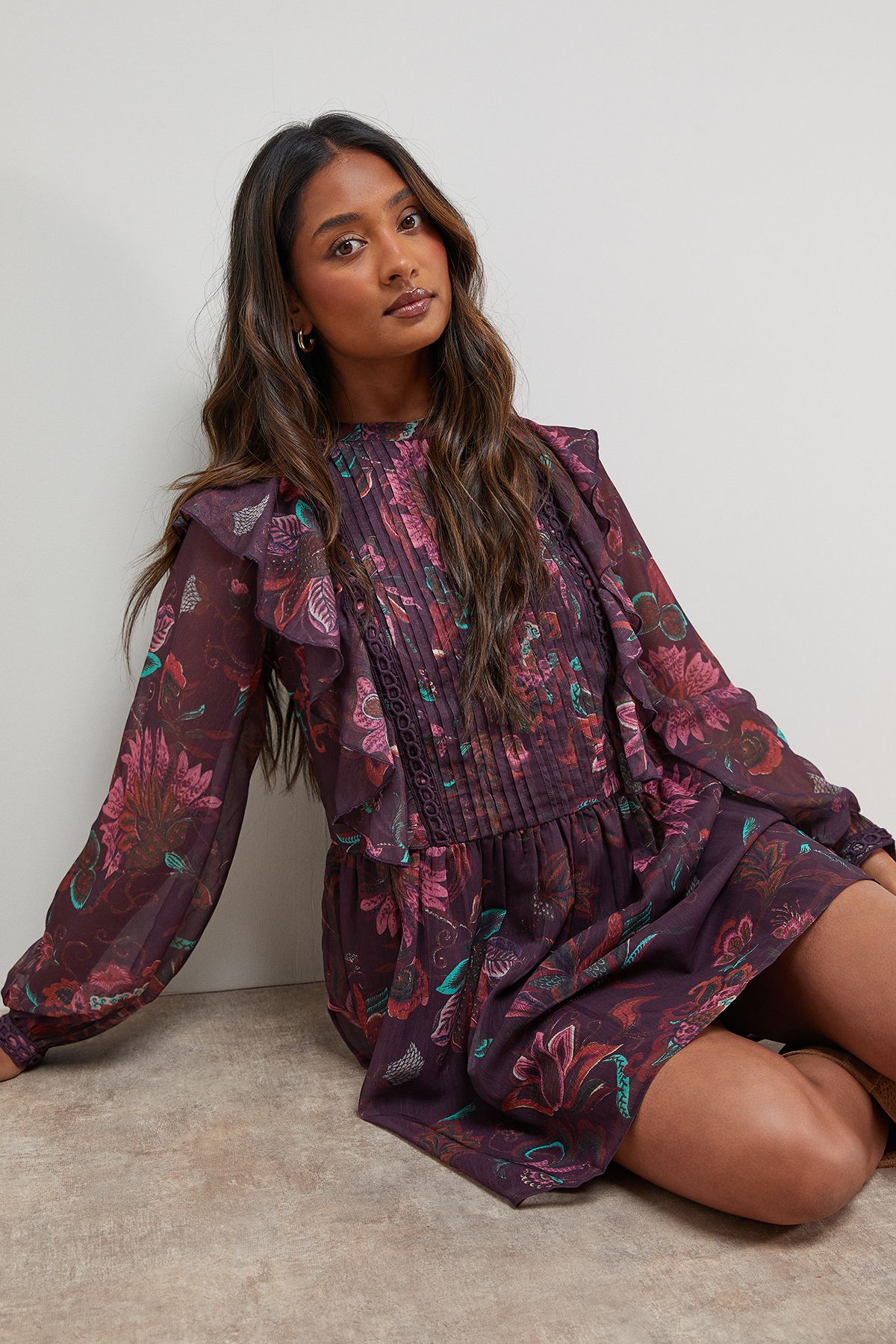 Oasis Printed Frill Detail Chiffon Mini Dress Multi image 4