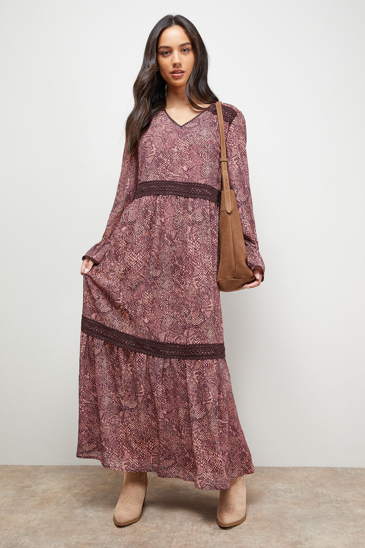 Oasis Printed lace Detail Chiffon V Neck Midaxi Dress Multi image 4