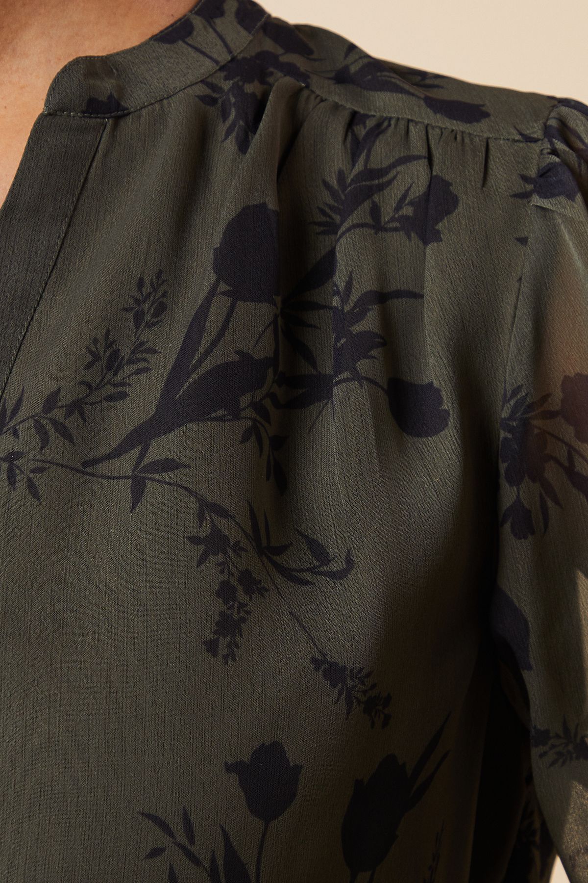 Dorothy Perkins Khaki Floral Chiffon Overhead Shirt Khaki image 5