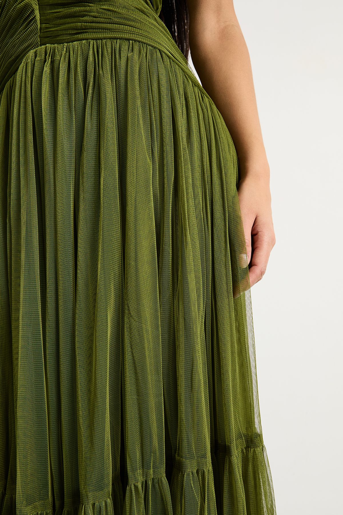 Warehouse Petite Velvet Trim Tulle Maxi Dress Green image 5