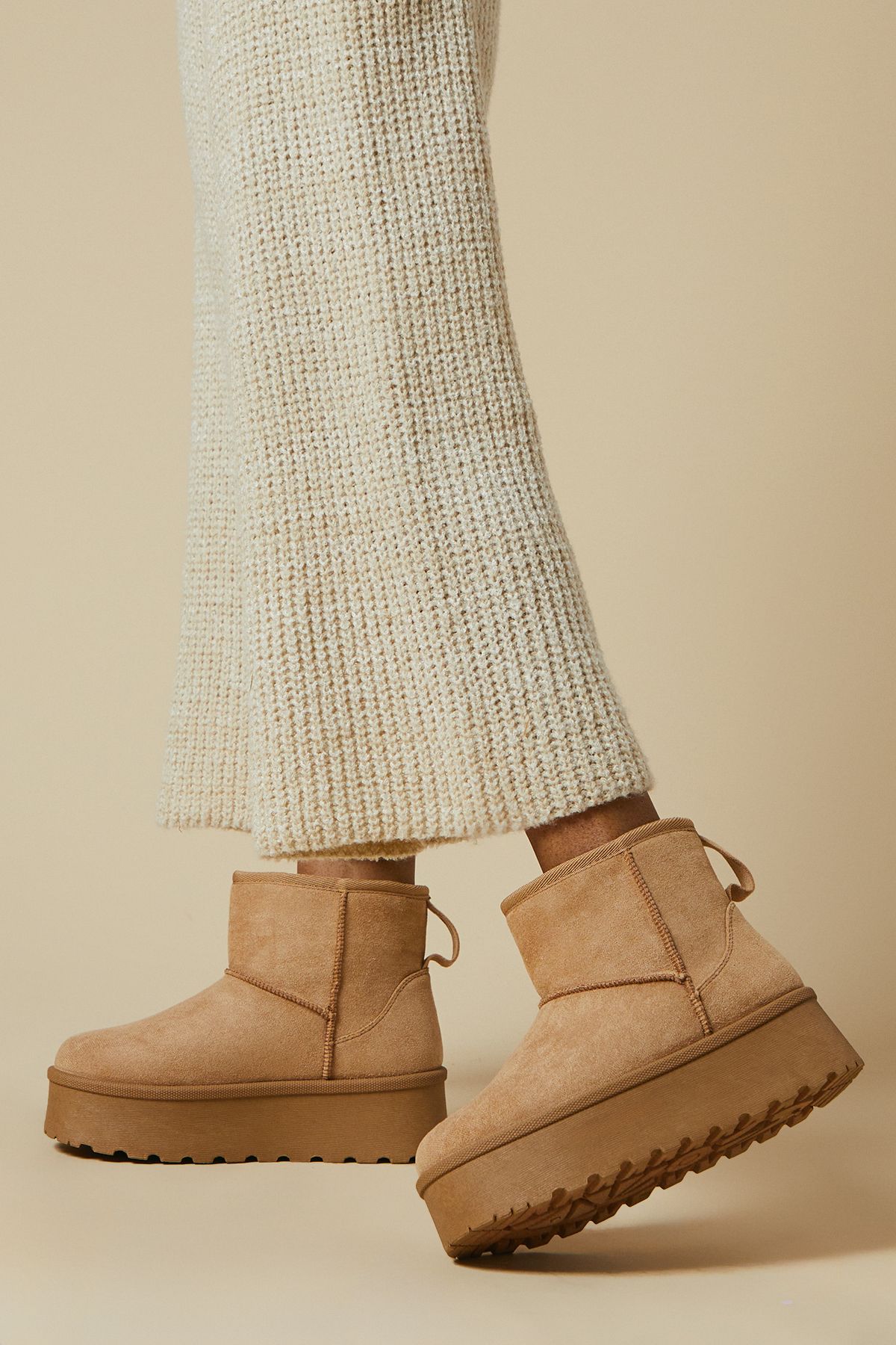 Dorothy Perkins Izzy Suedette Cosy Chunky Flatform Ankle Boots Beige image 3