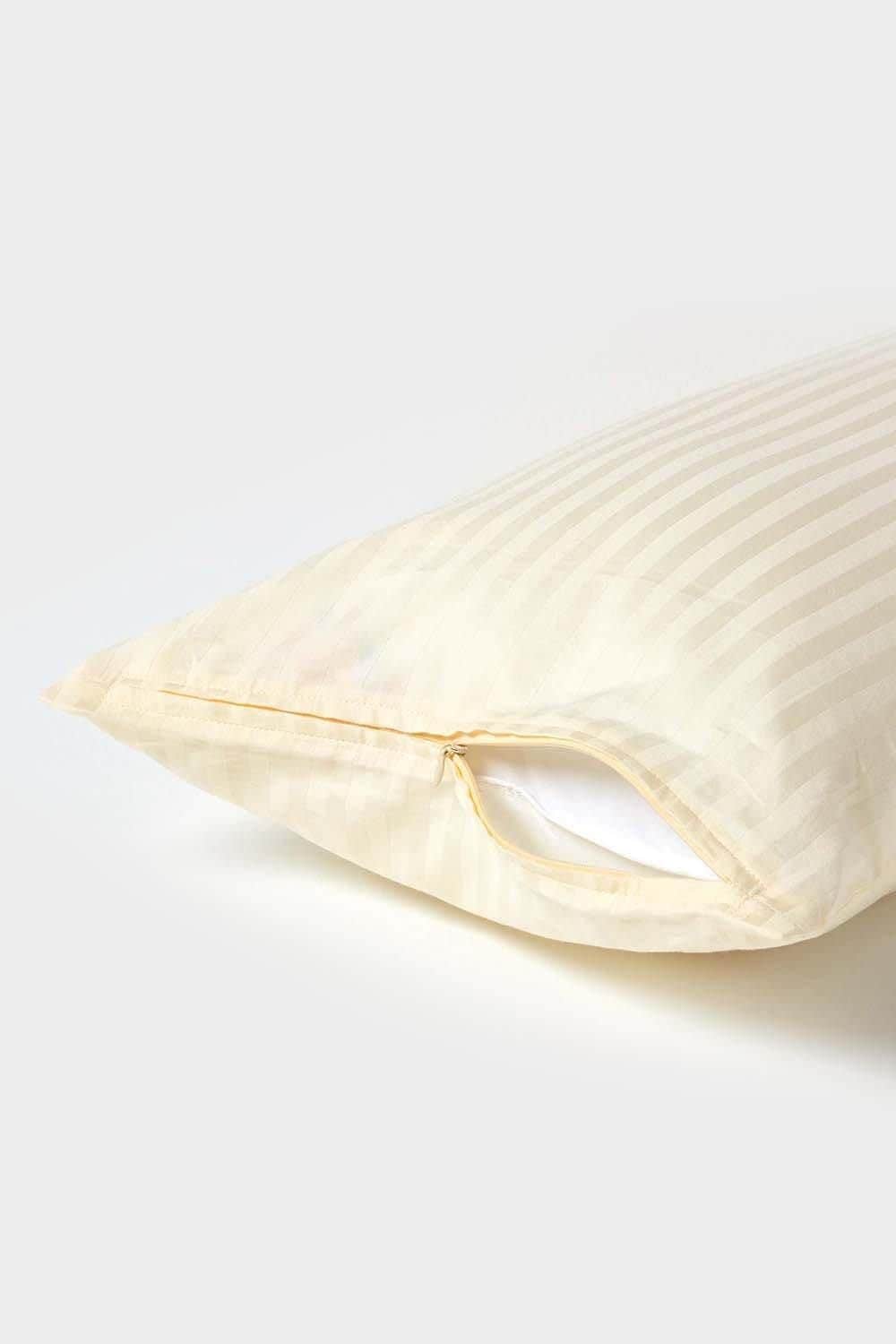 Homescapes Continental Egyptian Cotton Pillowcase 330 TC, 40 x 80 cm image 3