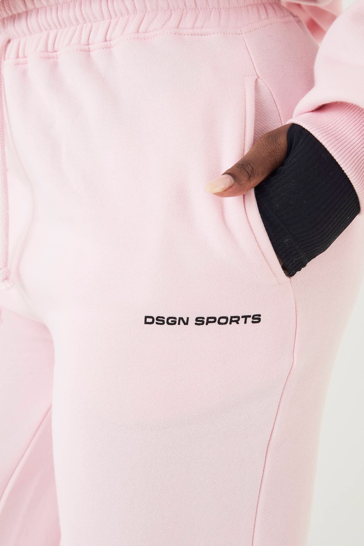 DSGN Studio DSGN Studio Sport Straight Leg Jogger Marshmallow Pink image 4