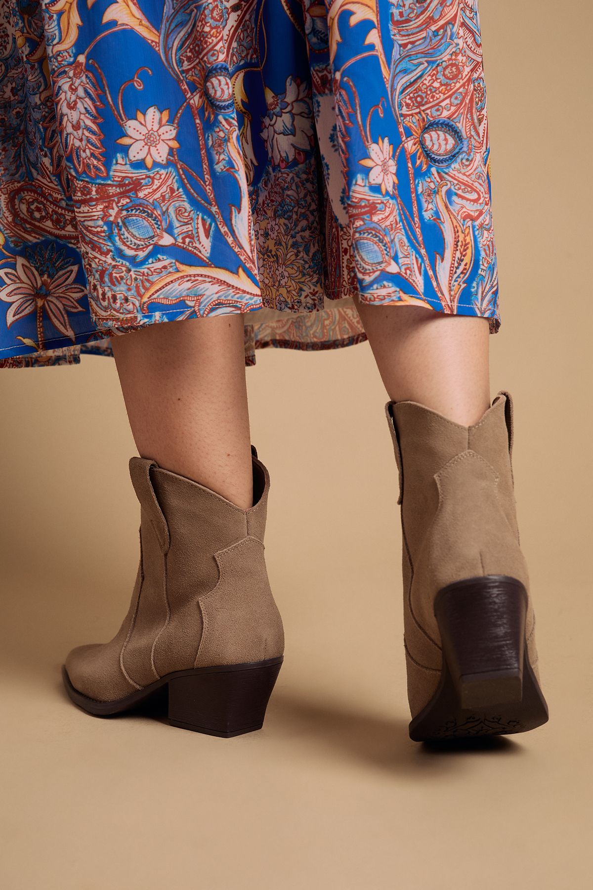 Oasis Amber Real Suede Western Ankle Boots Beige image 3