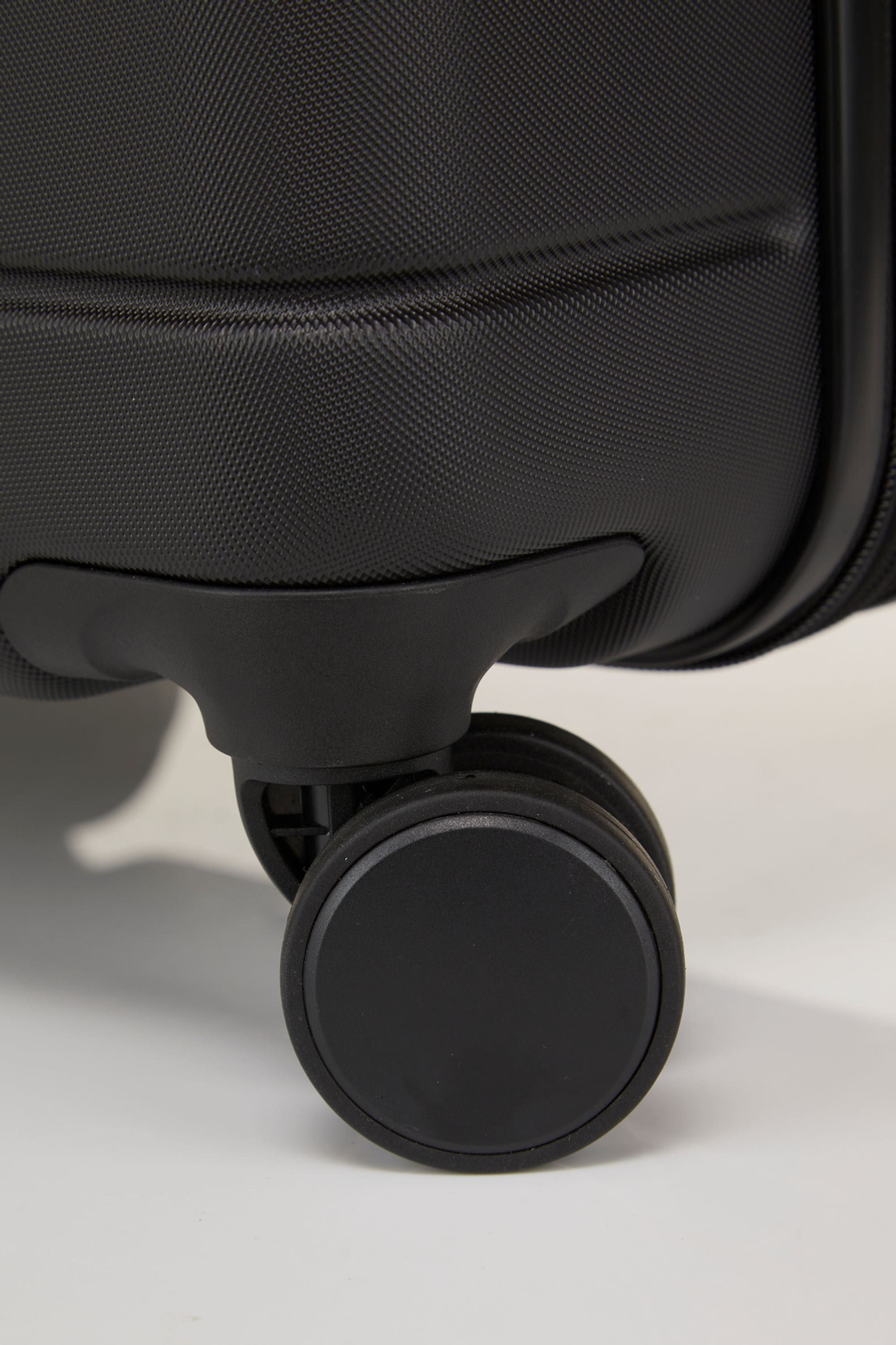 Nere Travel Stori Medium Suitcase image 6