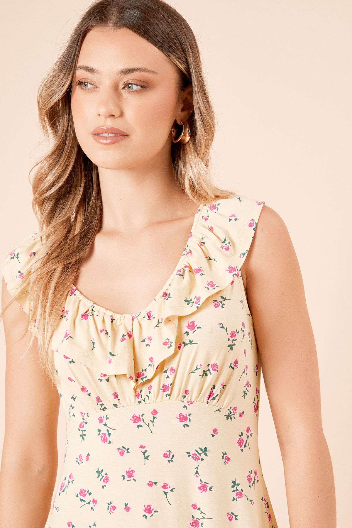 Dorothy Perkins Yellow Ditsy Frill Neck Empire Midi Dress Yellow image 3