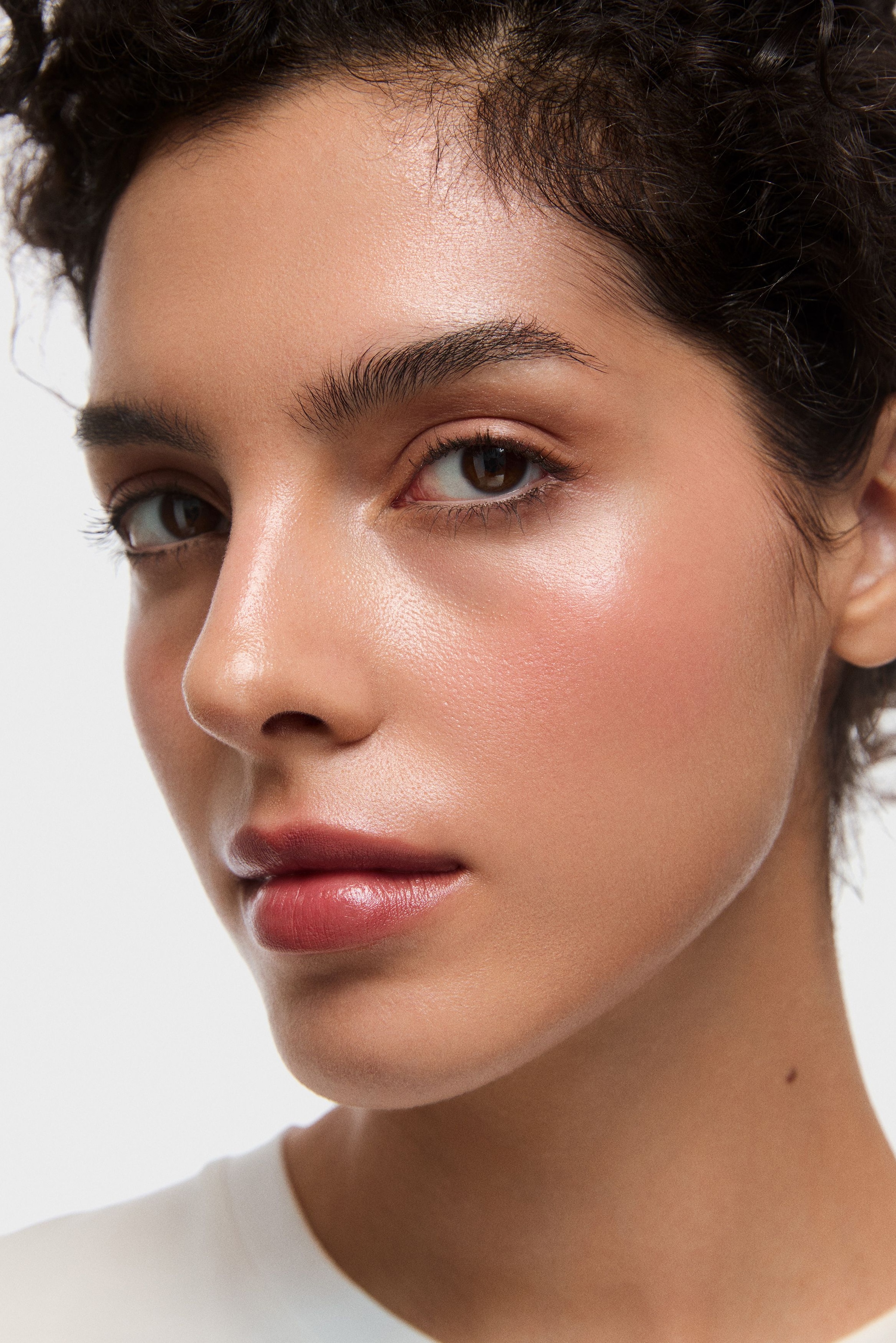 INGLOT Kiss Catcher Lipstick image 3