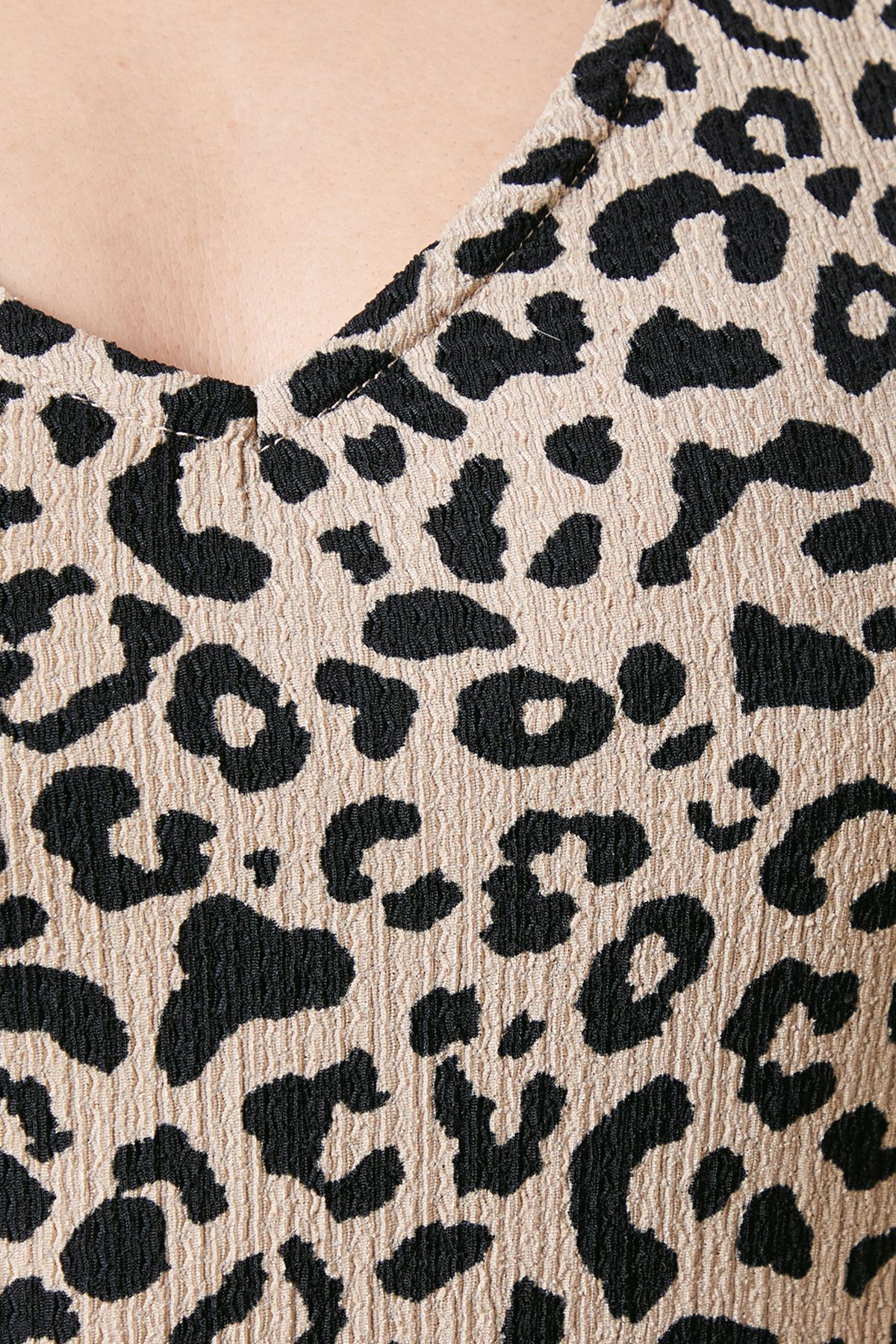 Dorothy Perkins Leopard Print Short Sleeve Jersey Midi Dress Leopard image 5