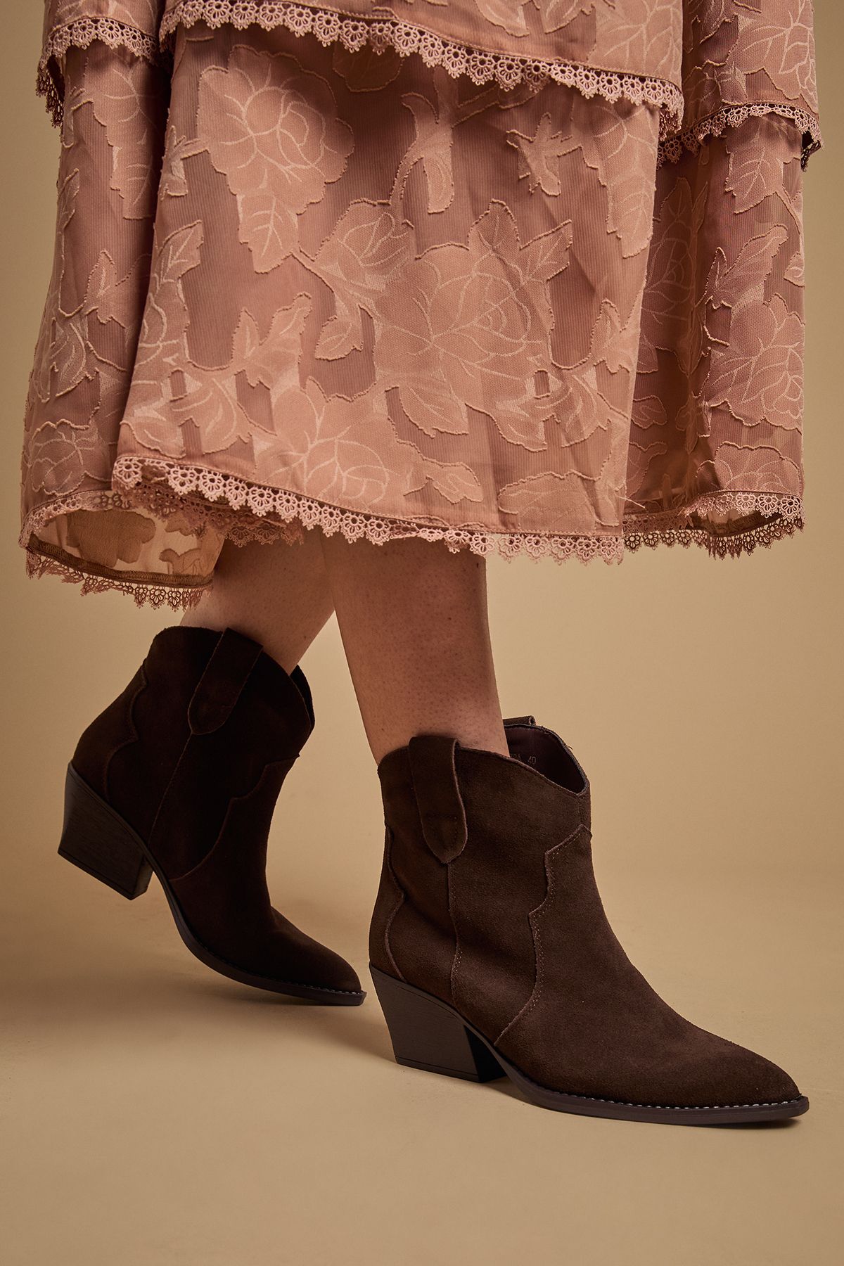 Oasis Amber Real Suede Western Ankle Boots Chocolate image 1