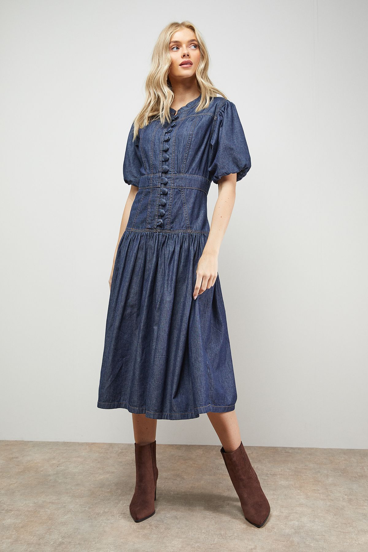 Oasis Maria Faux Suede High Block Heel Pointed Chelsea Ankle Boots Chocolate image 2