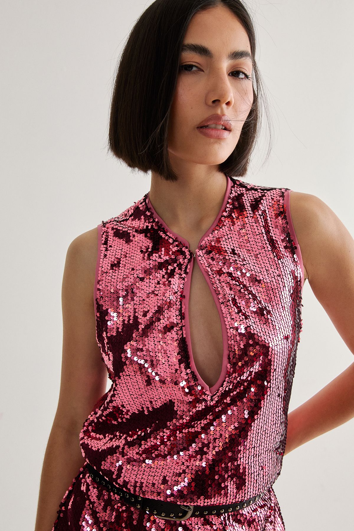 NastyGal Sequin Plunge Keyhole Blouson Mini Dress Rose Pink image 5