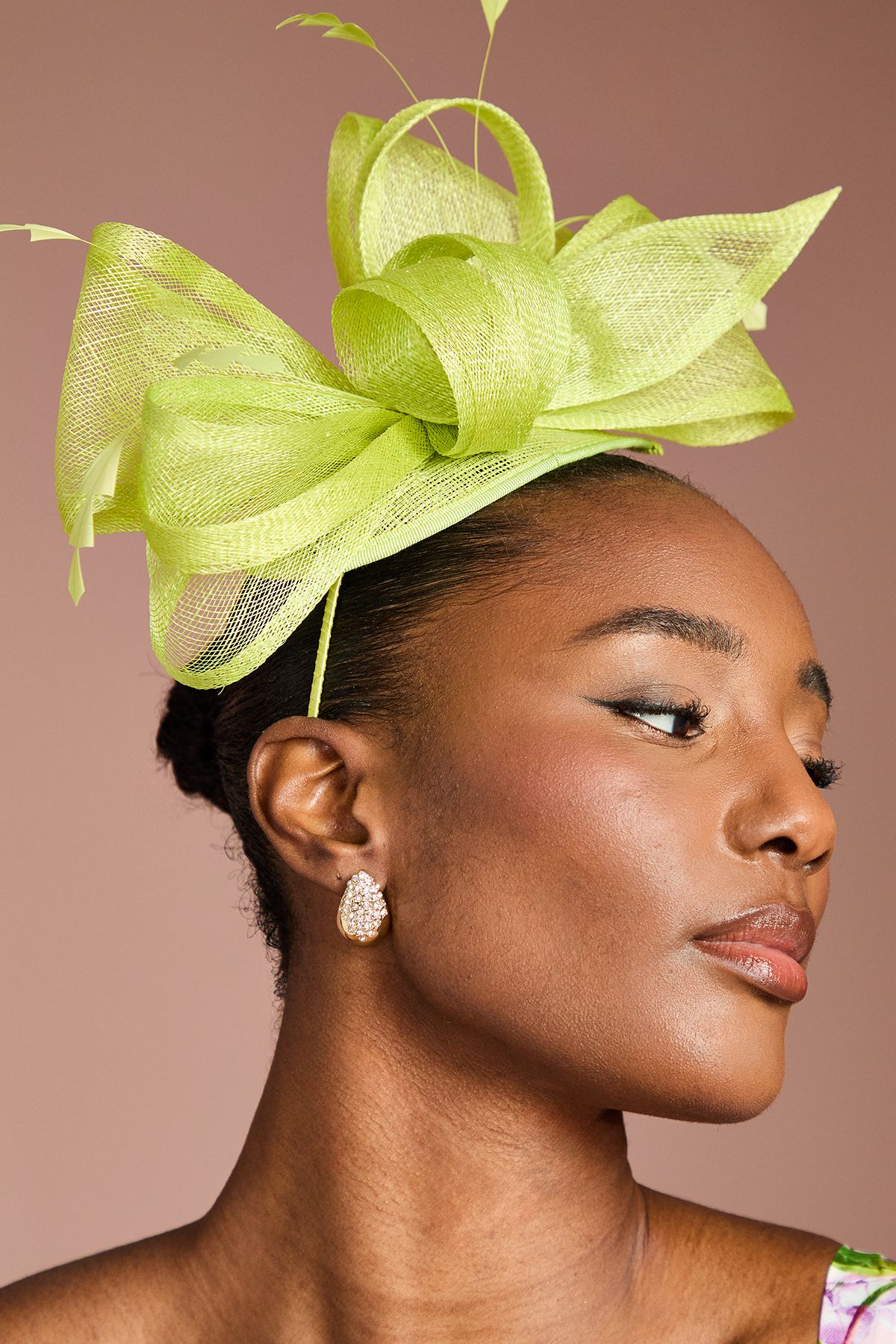 Coast Bow and Feather Fascinator Lime image 2
