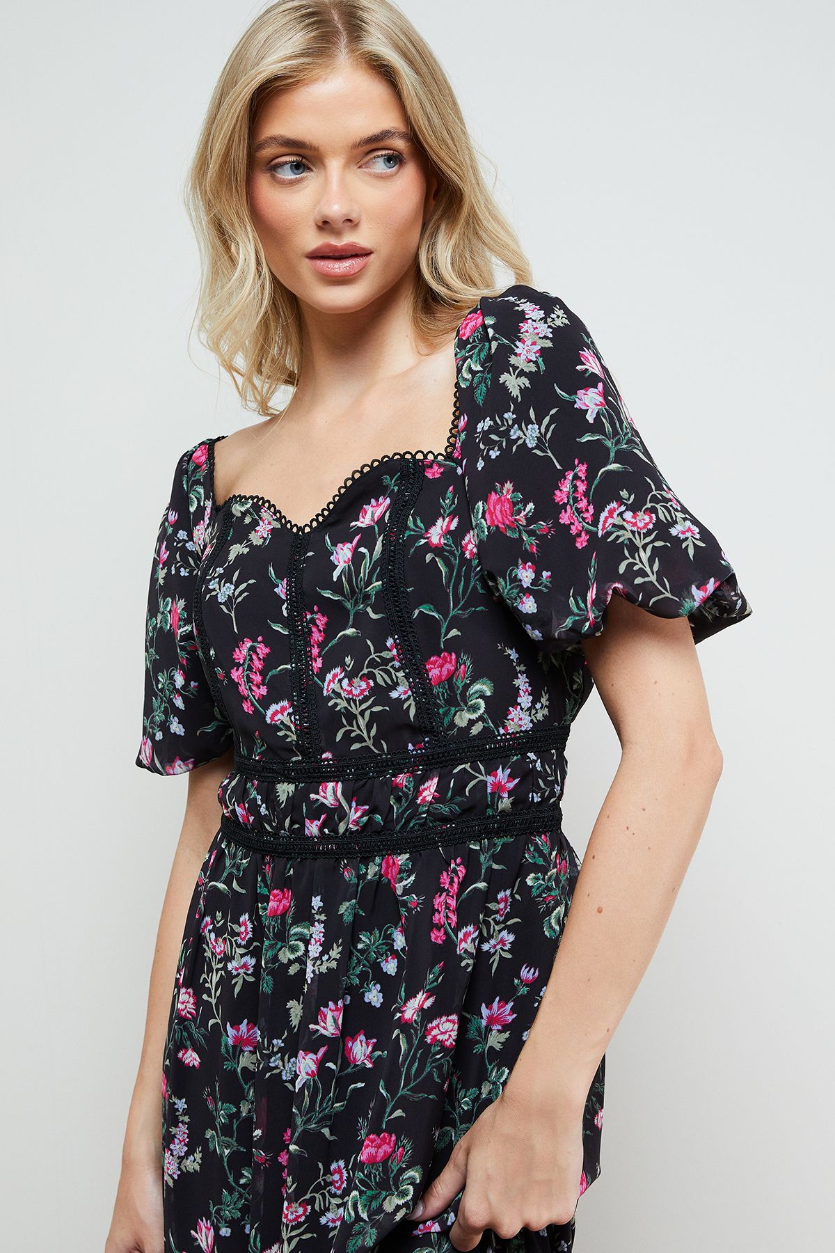 Oasis Lace Trim Puff Sleeve Midaxi Dress Black image 3